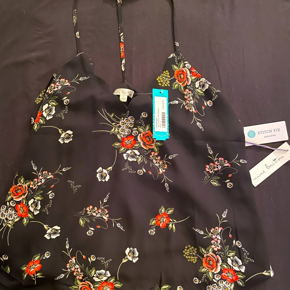 COPY - Brand new with tags. Tank Nine Britton. Jacki Scallop Detail Blouse Blac…
